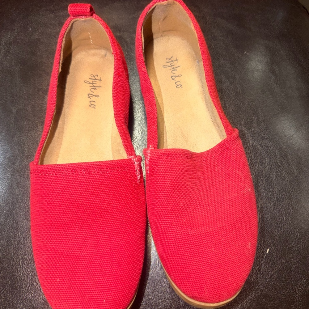 FYLO Scarlet Women's Loafers